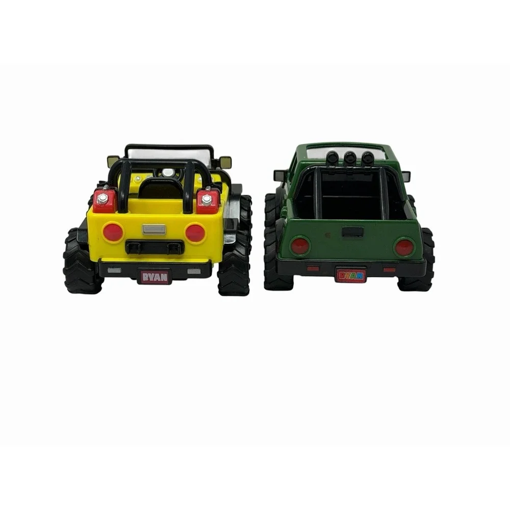 TWO Ryan's World Vehicles Off Road Cruiser And Safari‎ Jeep Pull Back Action